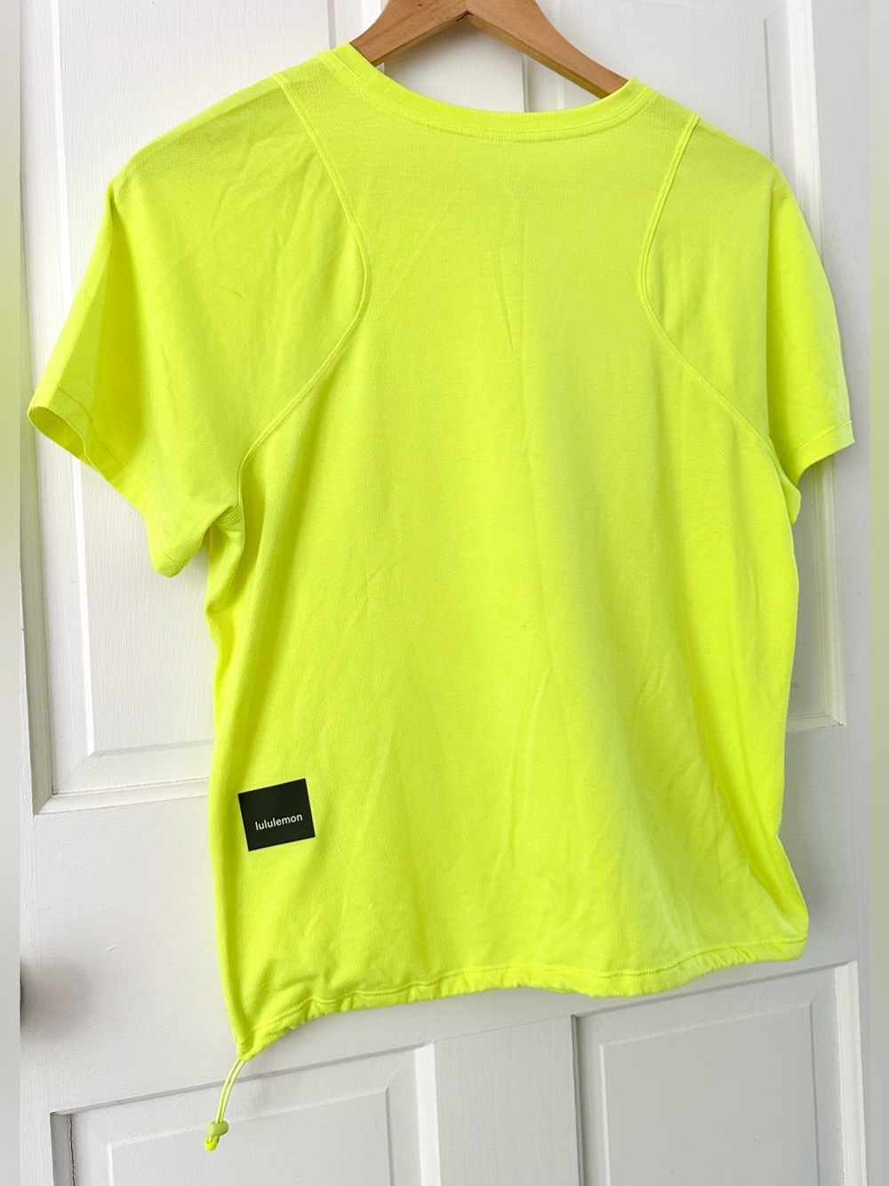 Lululemon Lightweight Cinch Hem Hiking Tee Neon Highlight Yellow Women Size 8 - Picture 8 of 13